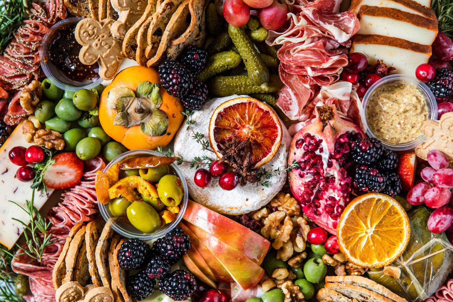 *LIMITED* Holiday Board